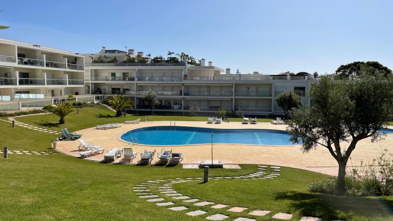 Charmant Appartement A 1Km De La Plage, Avec Piscine A Албуфейра Экстерьер фото