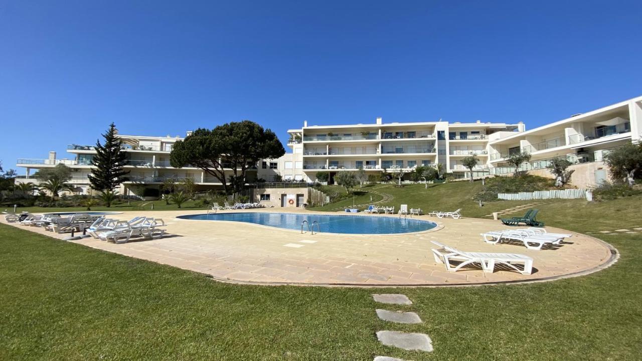Charmant Appartement A 1Km De La Plage, Avec Piscine A Албуфейра Экстерьер фото