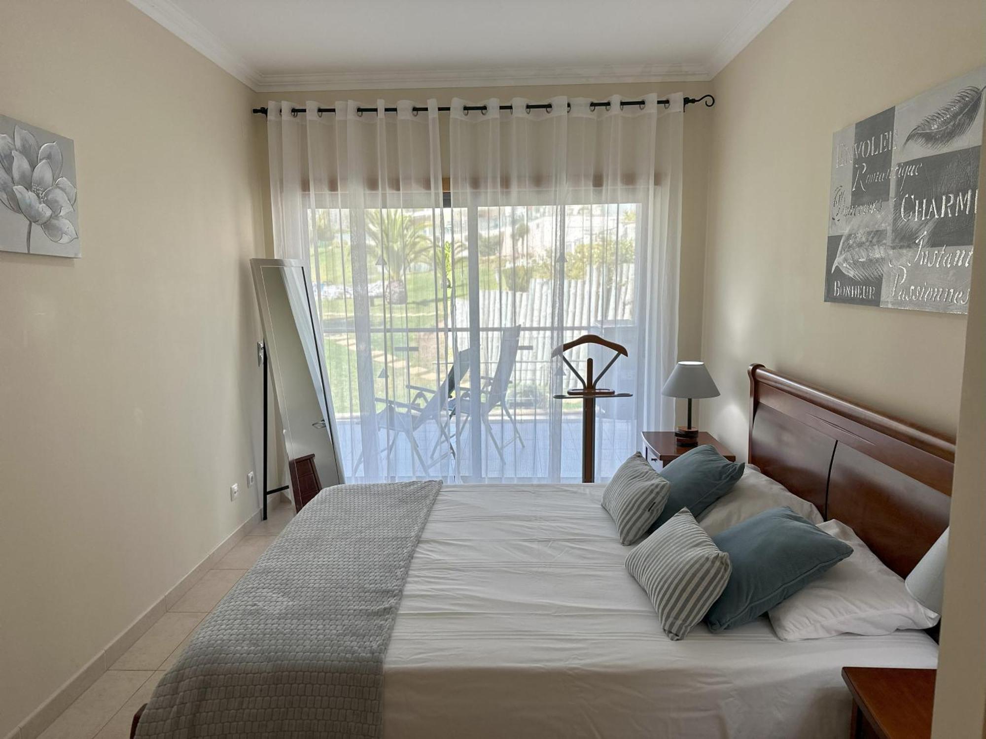 Charmant Appartement A 1Km De La Plage, Avec Piscine A Албуфейра Экстерьер фото